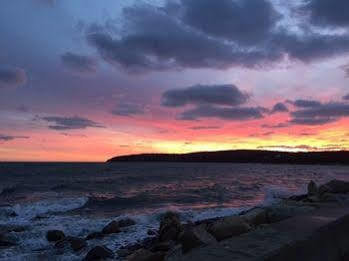 3 Waves Bed & Breakfast Plymouth Exteriör bild